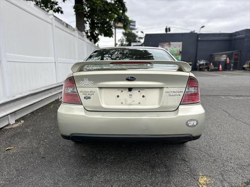 2005 Subaru Outback 3.0 R