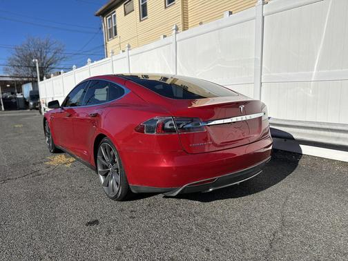 2016 Tesla Model S 85