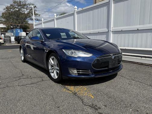 Deep Blue Metallic 2016 Tesla Model S 90D