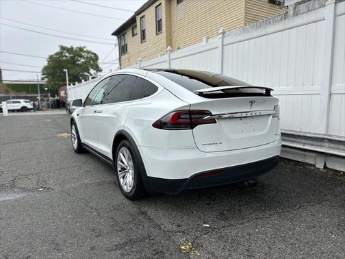 2017 Tesla Model X 75D