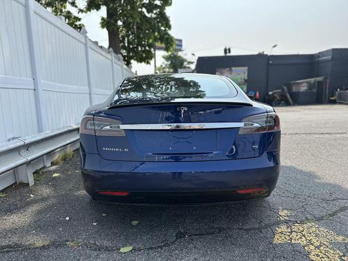 2017 Tesla Model S 75