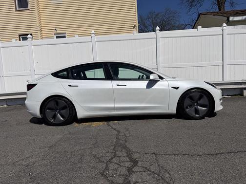 Pearl White Multi-Coat 2020 Tesla Model 3 Long Range