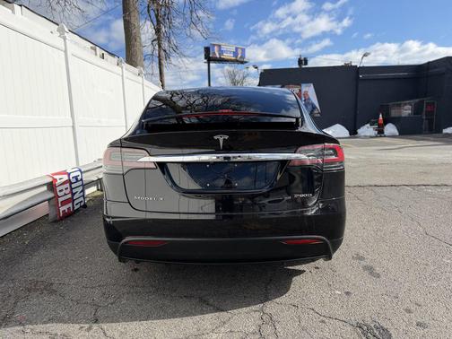 2016 Tesla Model X P90D