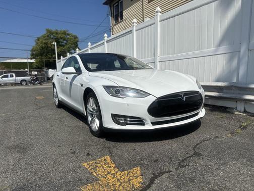 2014 Tesla Model S 85