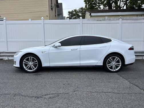 2014 Tesla Model S 85