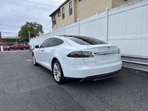 2014 Tesla Model S 85