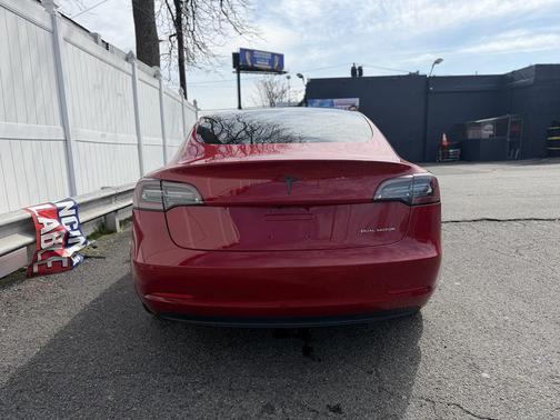 Red Multi-Coat 2018 Tesla Model 3 Long Range