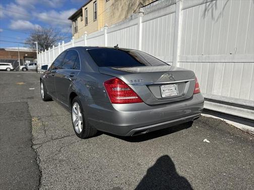 2012 Mercedes-Benz S-Class S550