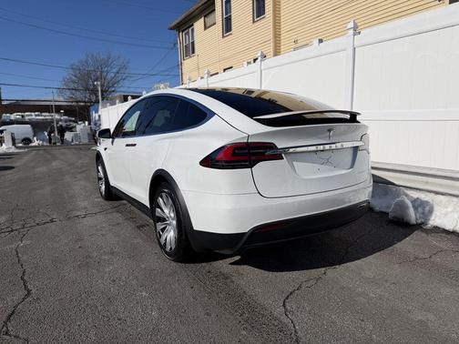 2020 Tesla Model X Long Range Dual Motor All-Wheel Drive
