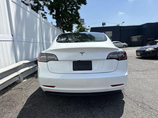 2020 Tesla Model 3 Standard Range
