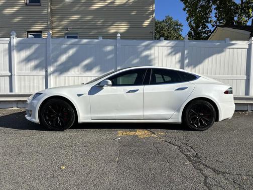 2016 Tesla Model S 75D