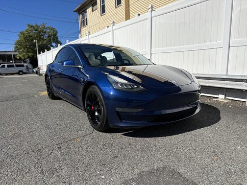 2019 Tesla Model 3 Performance