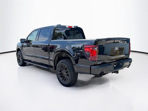 Agate Black Metallic 2026 Ford F-150 XLT