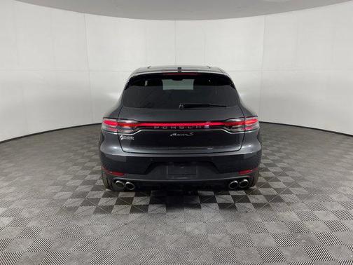 2020 Porsche Macan S