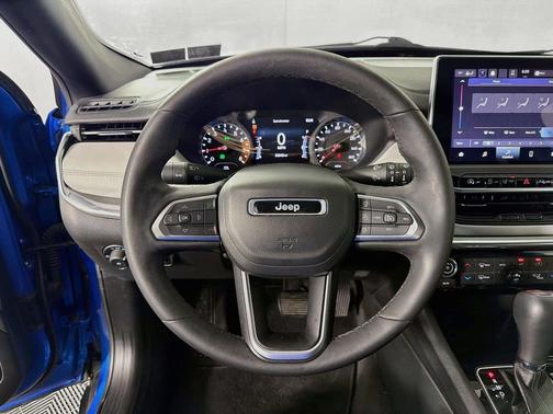 Laser Blue Pearlcoat 2023 Jeep Compass Limited
