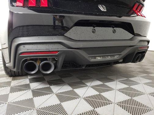 2025 Ford Mustang Dark Horse Fastback