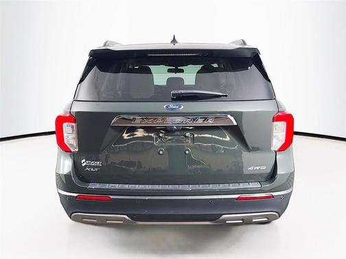 Forged Green Metallic 2022 Ford Explorer XLT