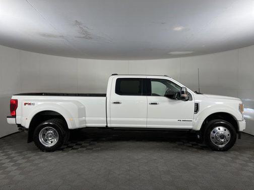 2022 Ford F-450 Platinum