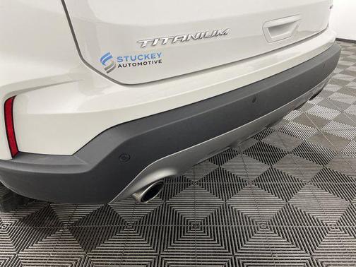 2021 Ford Edge Titanium