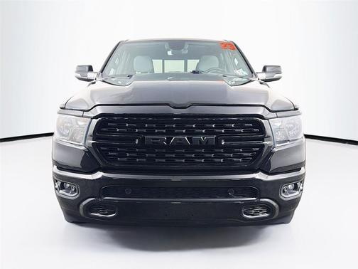 Diamond Black Crystal Pearlcoat 2023 RAM 1500 Big Horn/Lone Star