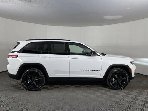 2024 Jeep Grand Cherokee Limited X