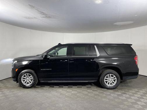2023 Chevrolet Suburban LT