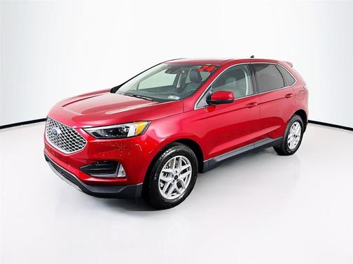 Rapid Red Metallic Tinted Clearcoat 2024 Ford Edge SEL