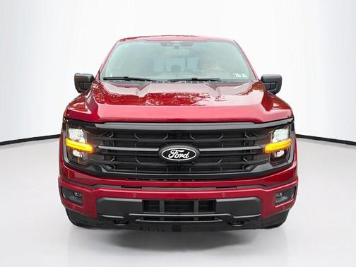 Ruby Red Metallic Tinted Clearcoat 2026 Ford F-150 XLT