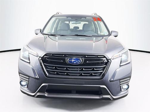 Magnetite Gray Metallic 2024 Subaru Forester Premium