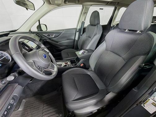 Magnetite Gray Metallic 2024 Subaru Forester Premium