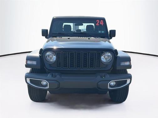 Black Clearcoat 2024 Jeep Gladiator Sport