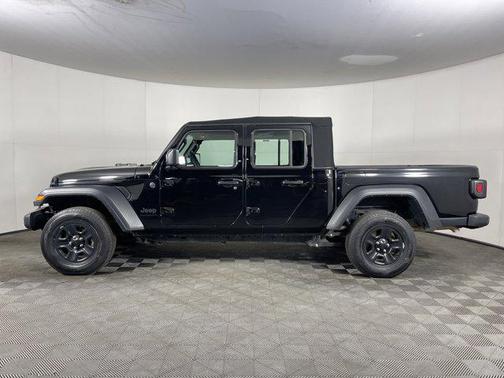 2024 Jeep Gladiator Sport