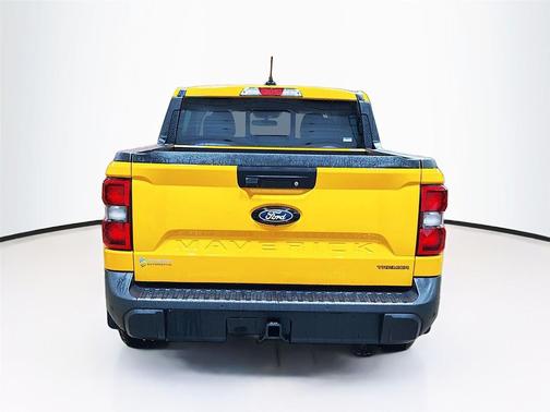 Orange Fury Metallic Tri-Coat 2026 Ford Maverick Tremor
