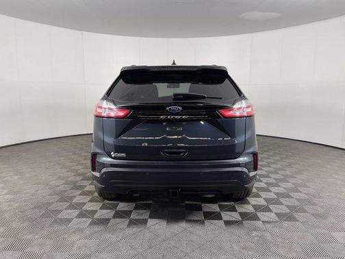 2022 Ford Edge ST Line