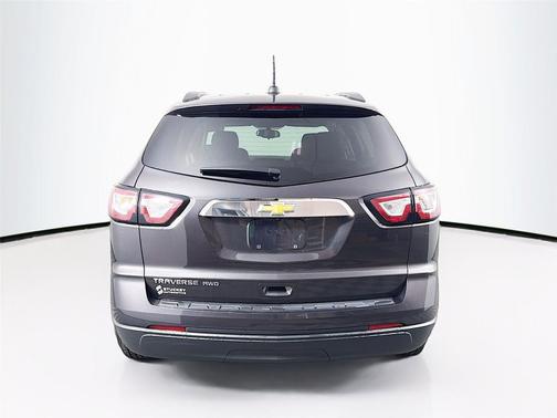 Tungsten Metallic 2017 Chevrolet Traverse LS