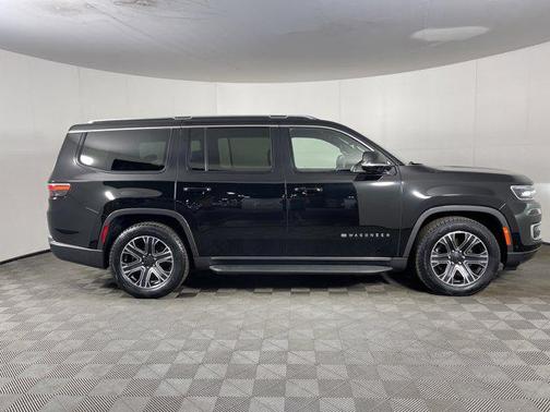 2022 Jeep Wagoneer Series III 4x4