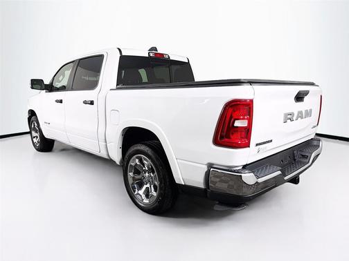 Bright White Clearcoat 2025 RAM 1500 Big Horn/Lone Star