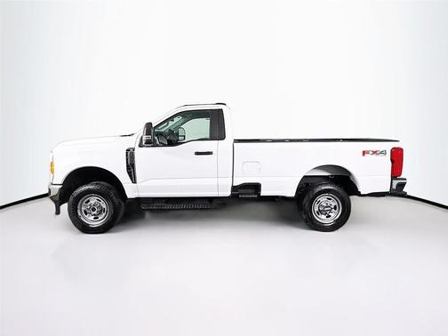 Oxford White 2023 Ford F-250 XL