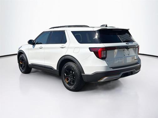 Star White Metallic Tri-Coat 2026 Ford Explorer Tremor