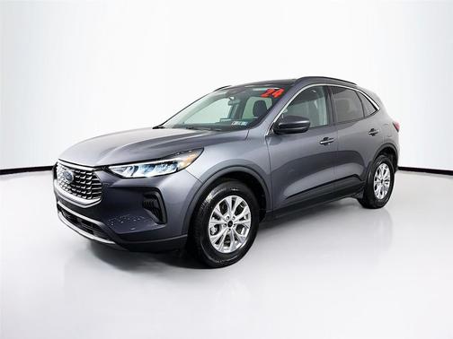 Carbonized Gray Metallic 2024 Ford Escape Active