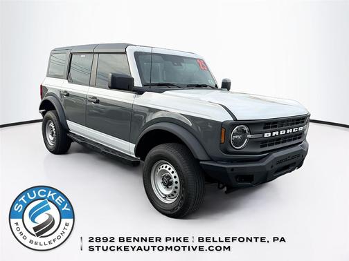 2025 Ford Bronco Base
