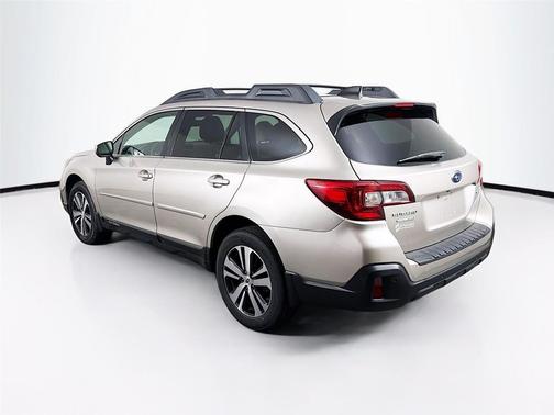 Tungsten Metallic 2018 Subaru Outback 2.5i Limited