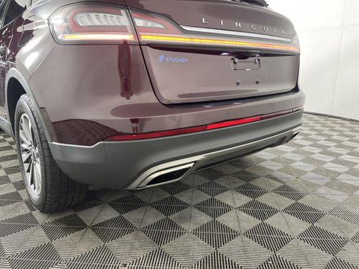 2022 Lincoln Nautilus Standard