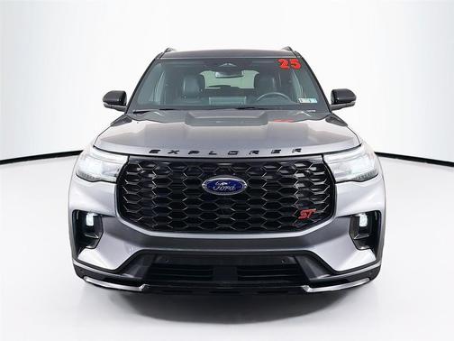 Carbonized Gray Metallic 2025 Ford Explorer ST