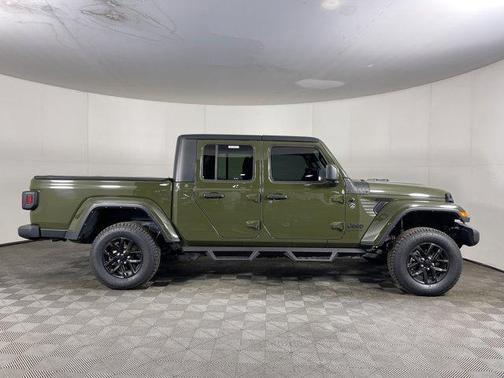 2022 Jeep Gladiator Altitude 4x4