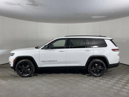 2022 Jeep Grand Cherokee L Altitude