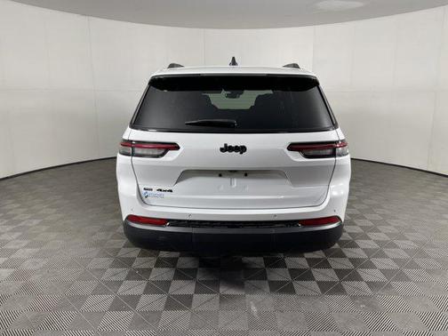 2022 Jeep Grand Cherokee L Altitude