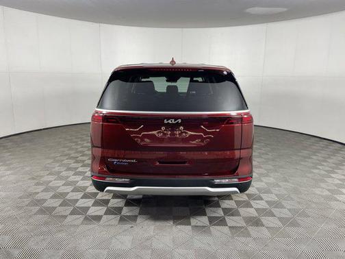 2022 Kia Carnival LXS