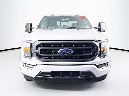 Space White Metallic 2022 Ford F-150 XLT