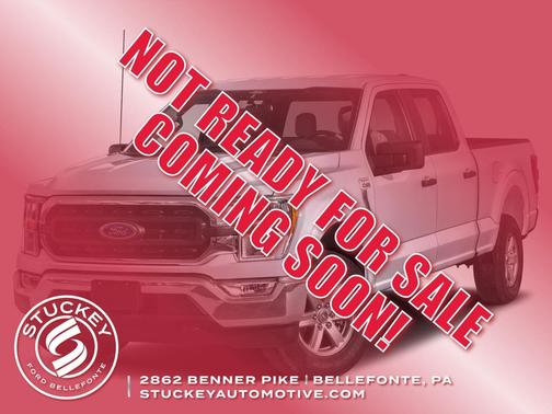 Space White Metallic 2022 Ford F-150 XLT